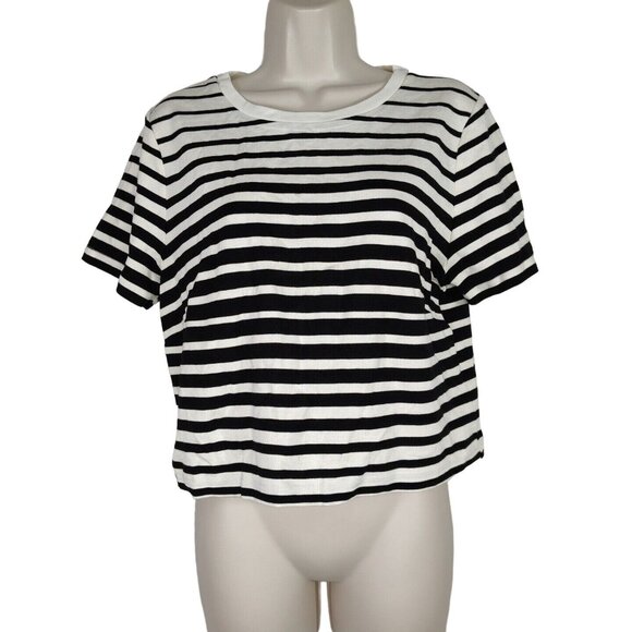 Forever 21 Tops - Forever 21+ Crop Knit Top Crew Neck Size 1X Cream Black Stripe Short Sleeve NEW